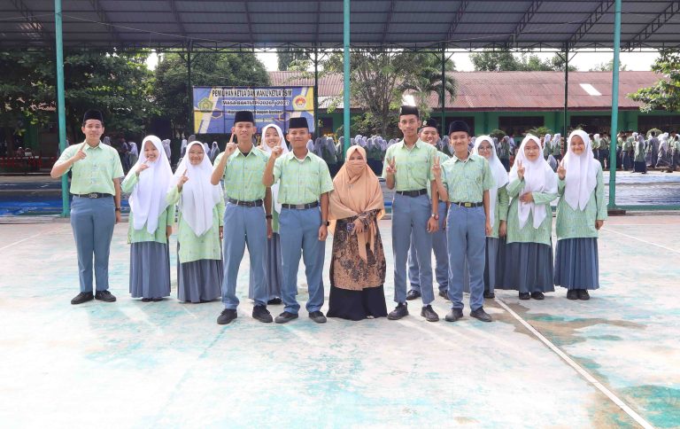 Dua Paslon Ketua OSIM MAN Asahan Paparkan Visi dan Misi di Hadapan Warga Madrasah
