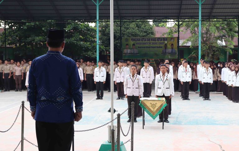 Kakan Kemenag Asahan Lantik Pengurus OSIM MAN Asahan Masa Bakti 2026/2027
