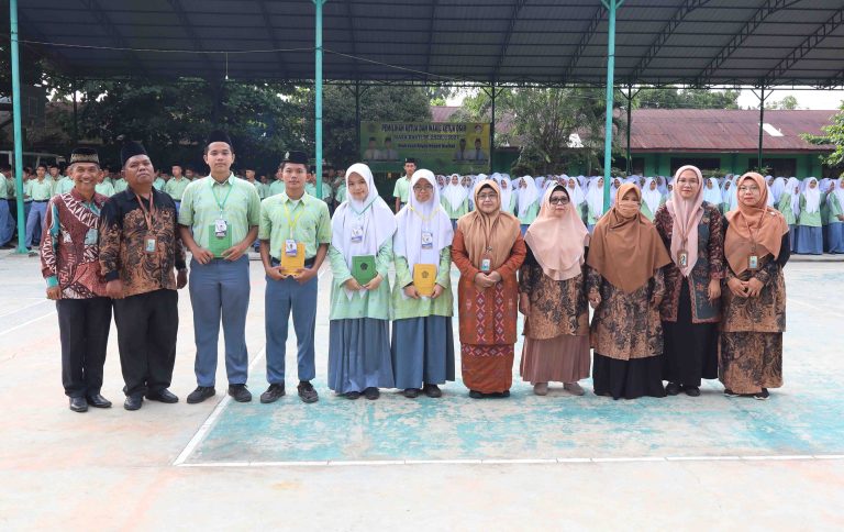 Kepala MAN Asahan Lepas Murid Kelas Keterampilan Ikuti Praktik Kerja Lapangan