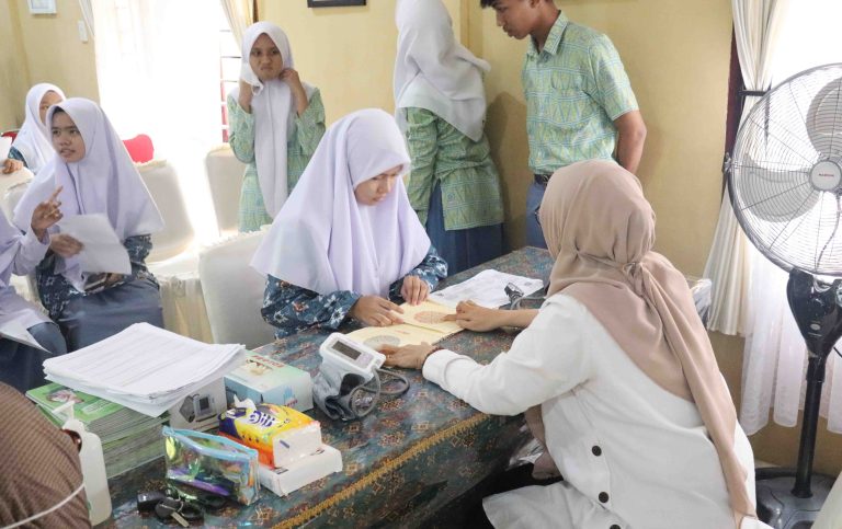 Deteksi Dini Kesehatan, Murid MAN Asahan Ikuti Skrining dan Cek Kesehatan Gratis